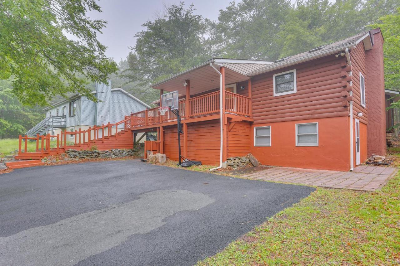 Pocono Vacation Rental With Game Room! Tobyhanna Exterior photo