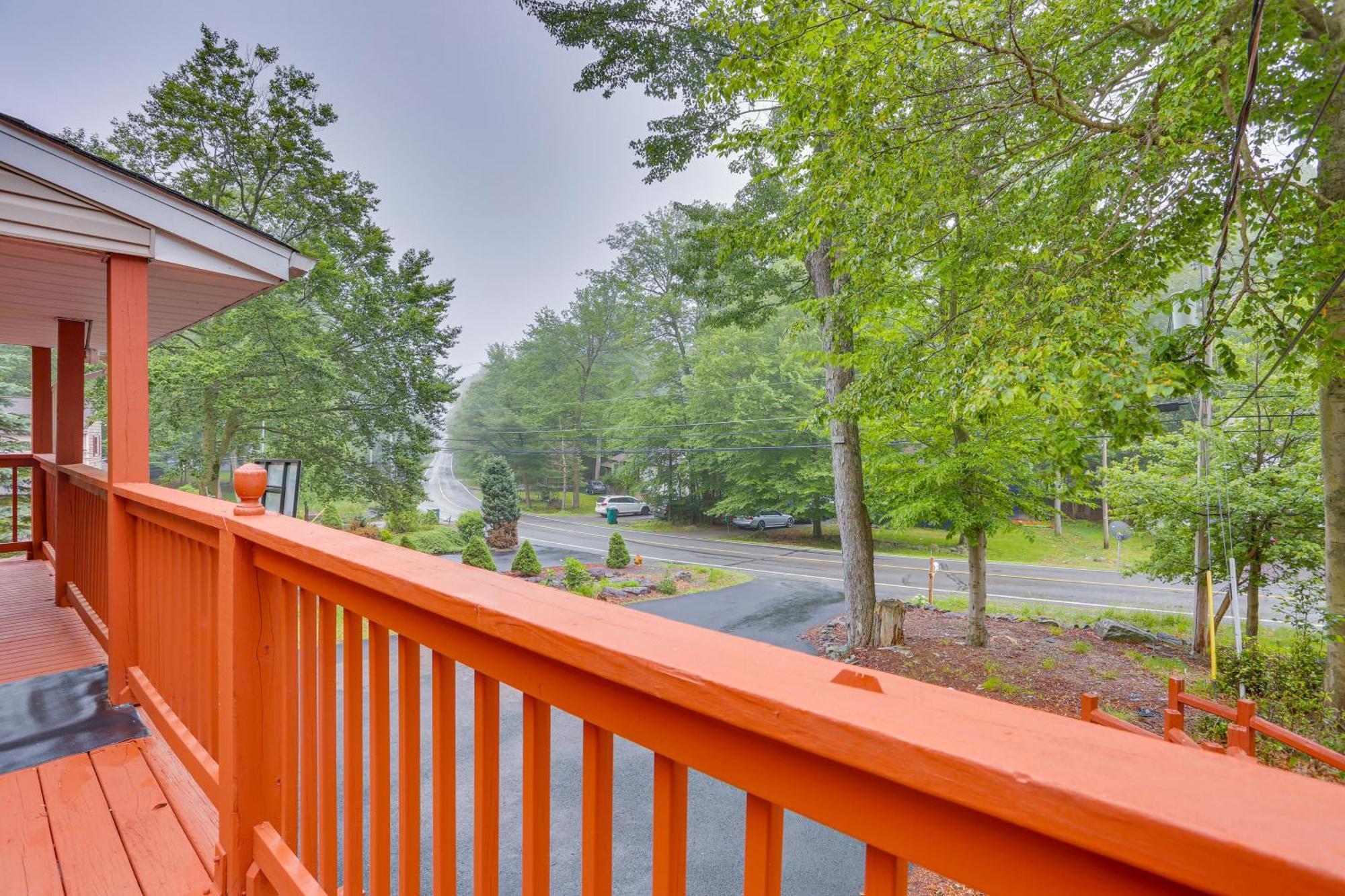 Pocono Vacation Rental With Game Room! Tobyhanna Exterior photo