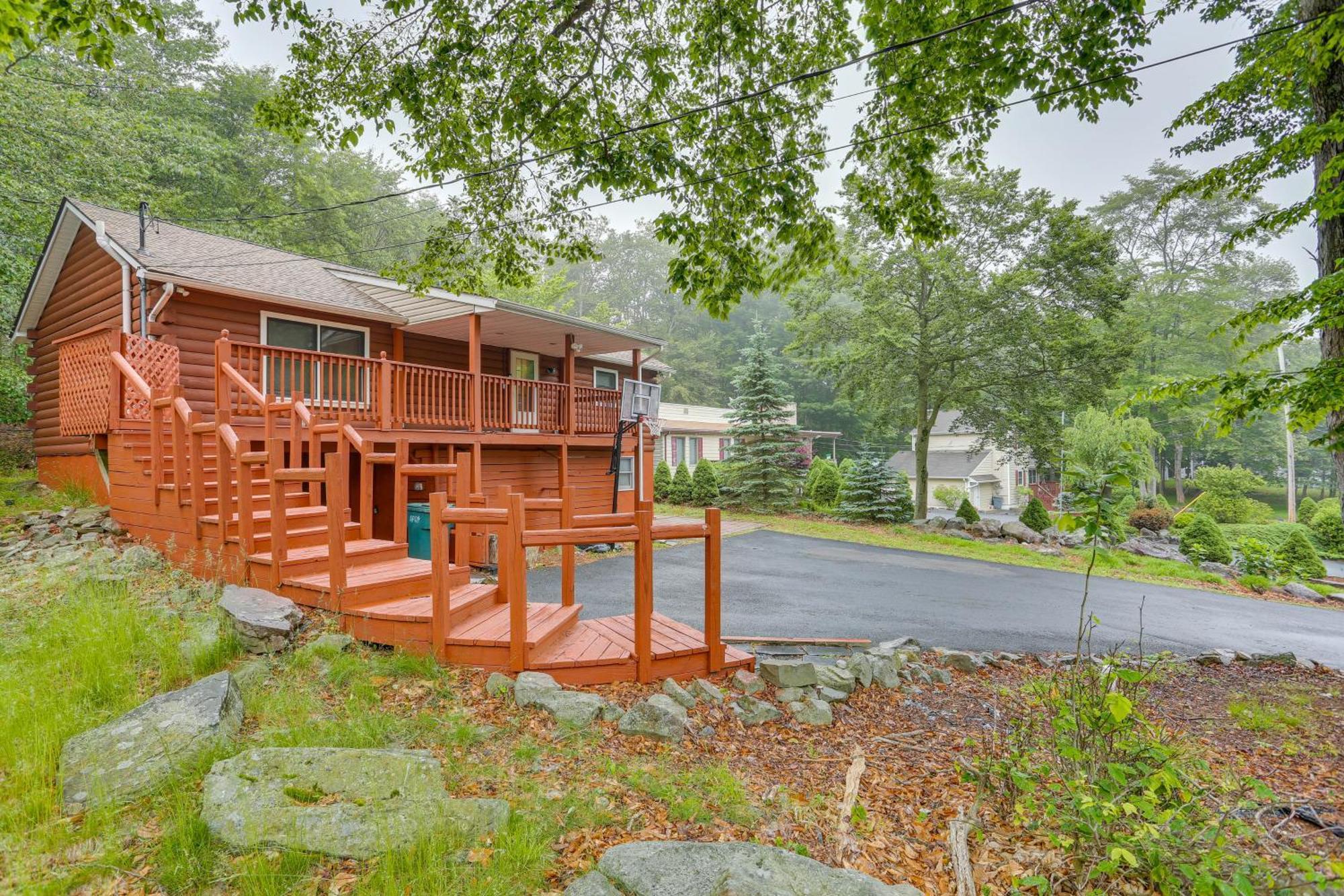 Pocono Vacation Rental With Game Room! Tobyhanna Exterior photo